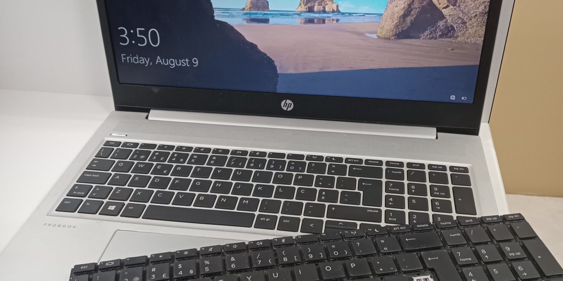 HP ProBook 450 G7 com problema de teclado