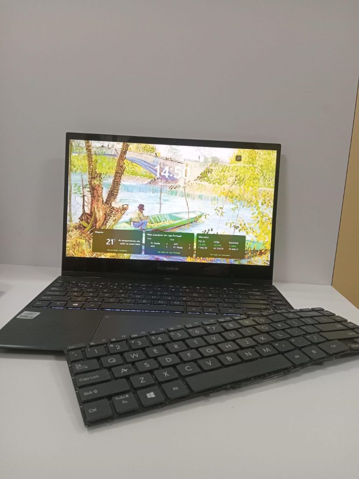 Asus Zenbook UX363J com teclas danificadas